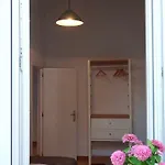 Apartament Veedor 12 *